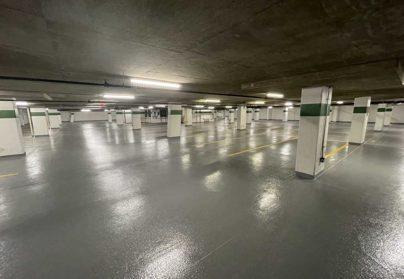 Senate Square finished